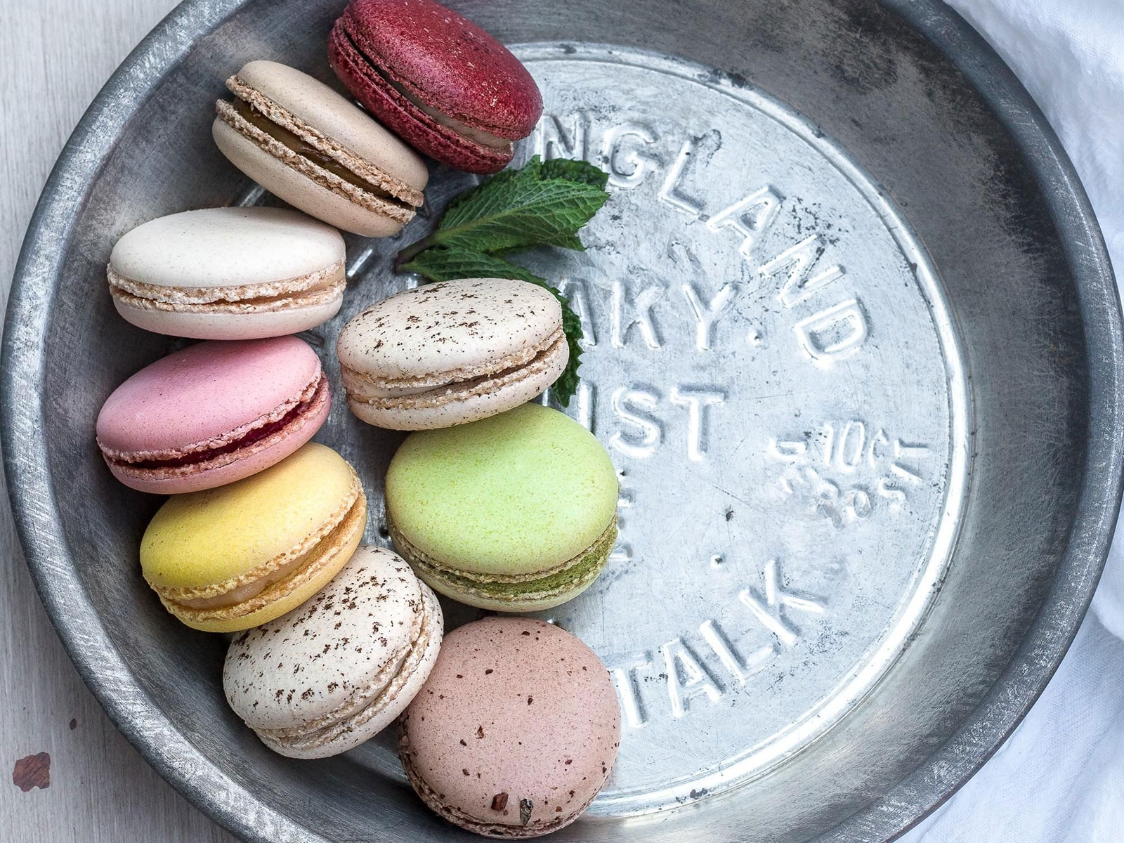 French Buttercream Macarons dana devolk ypo pc cobq unsplash 1